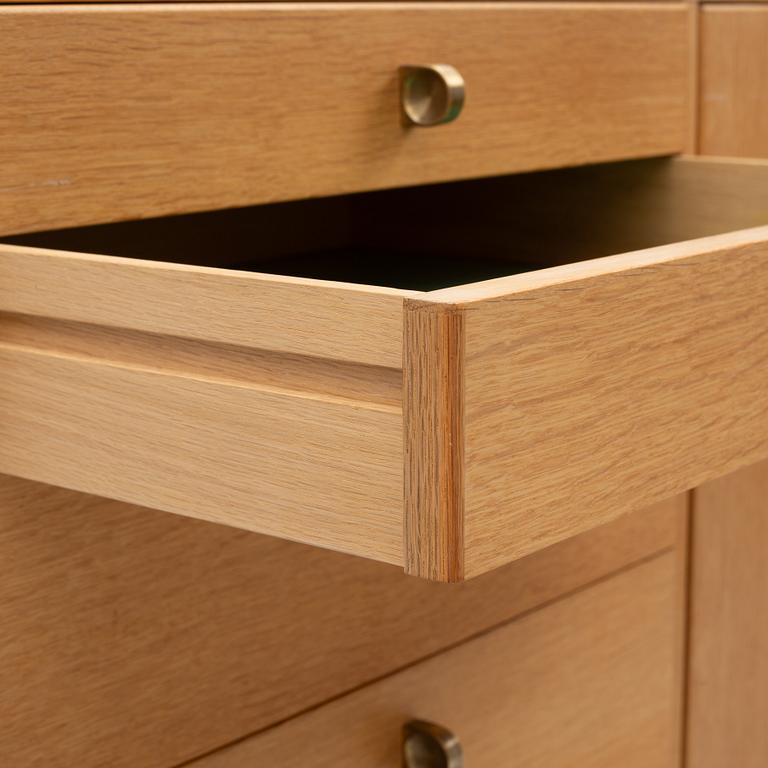 Tove & Edvard Kindt-Larsen, rare cabinet, Seffle Möbelfabrik, Säffle, 1960s.