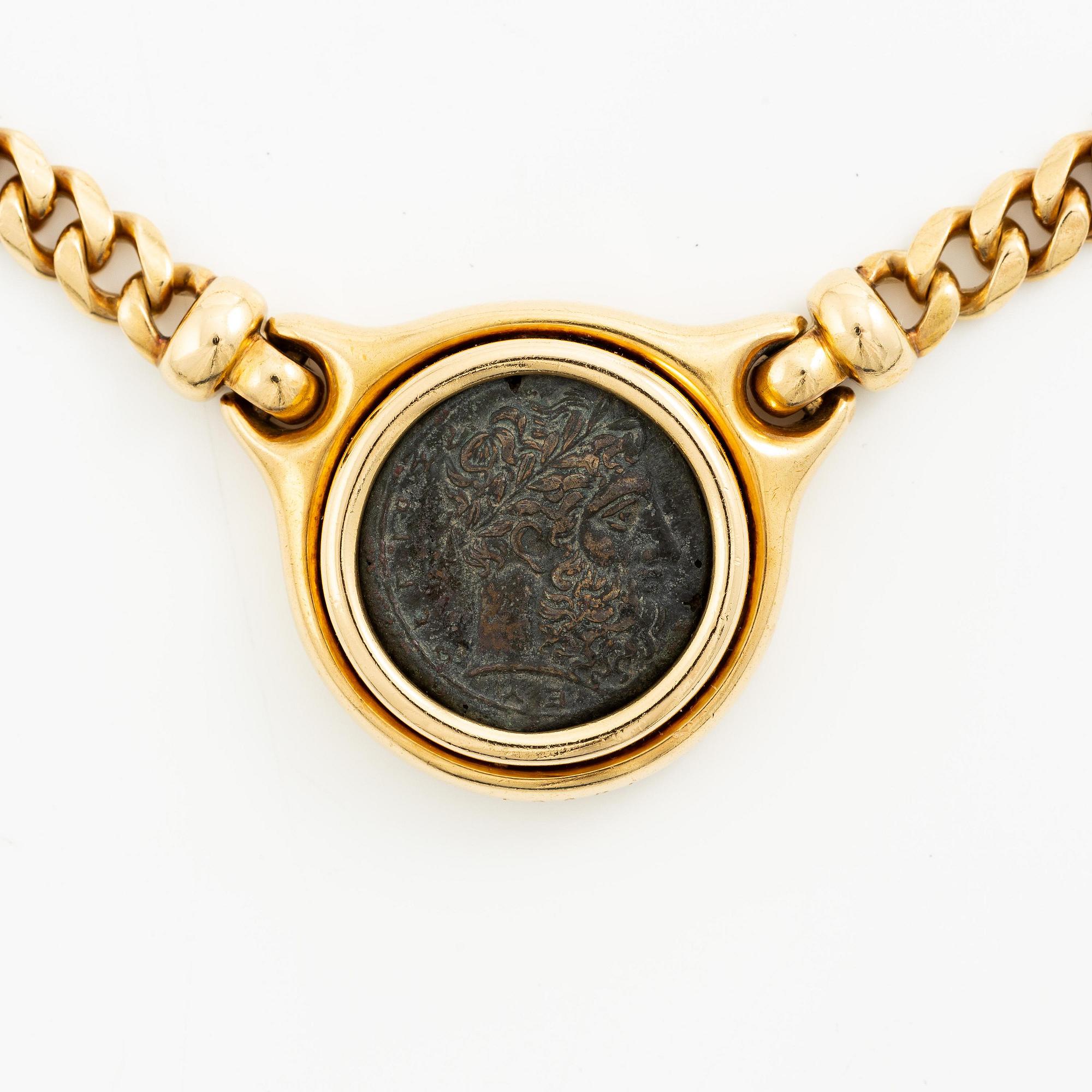 Bulgari a necklace "Monete" 18K gold with an ancient coin.