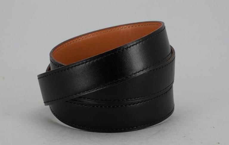 VYÖ, Hermès.