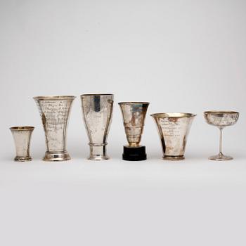 PRISPOKALER, 6 st, silver, mest GAB och CG Hallberg, 1922-40. Tot ca 836 gram.