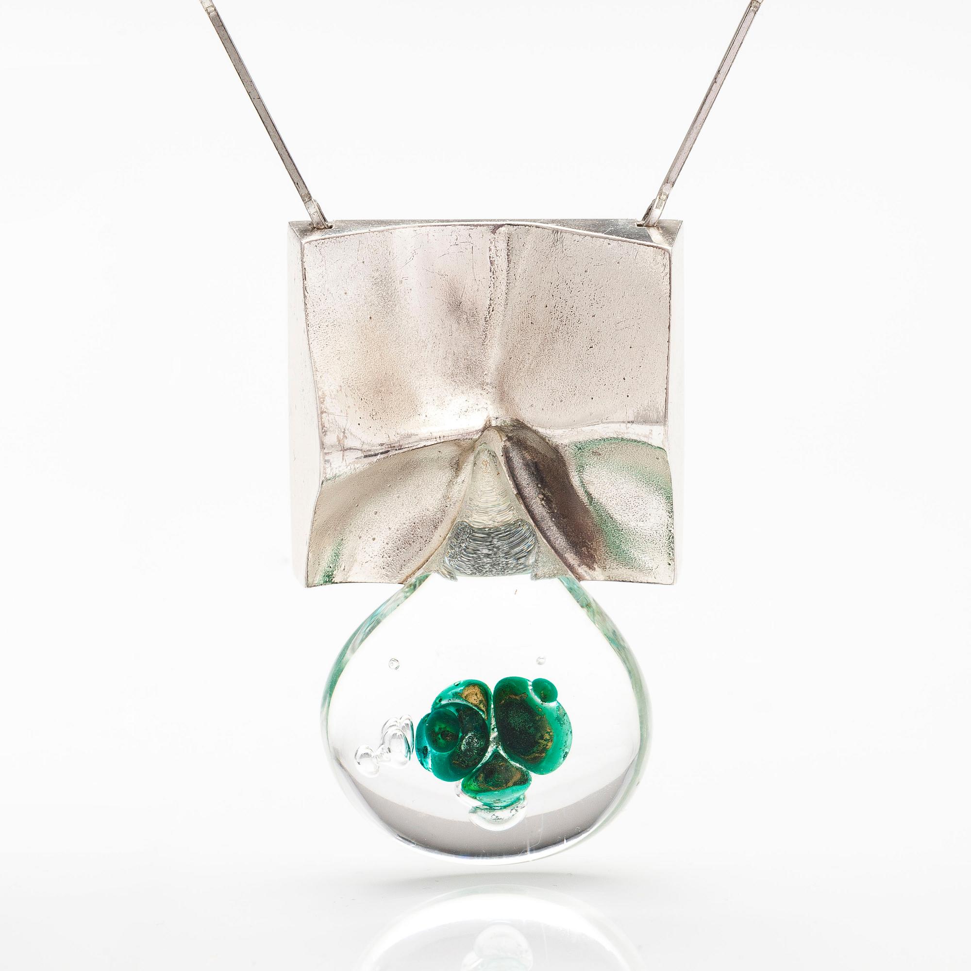 BJÖRN WECKSTRÖM, A sterling silver and acrylic necklace "Big drop". Lapponia 1973.