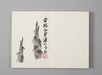 Book with 22 woodcuts in colours, "Qi Baishi hua ji, published Rong Bao Zhai xin ji, Beijing 1952. 32 x 22 cm.