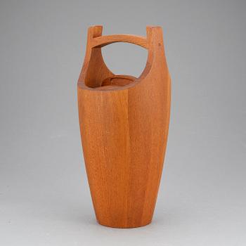 JENS H QUISTGAARD, ishink med lock, Dansk Designs, Danmark 1950-tal.