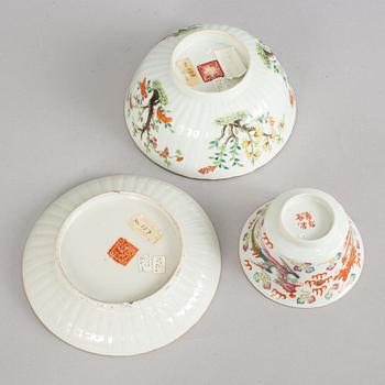 A Chinese bowl and a bowl with stand, 20th Century.