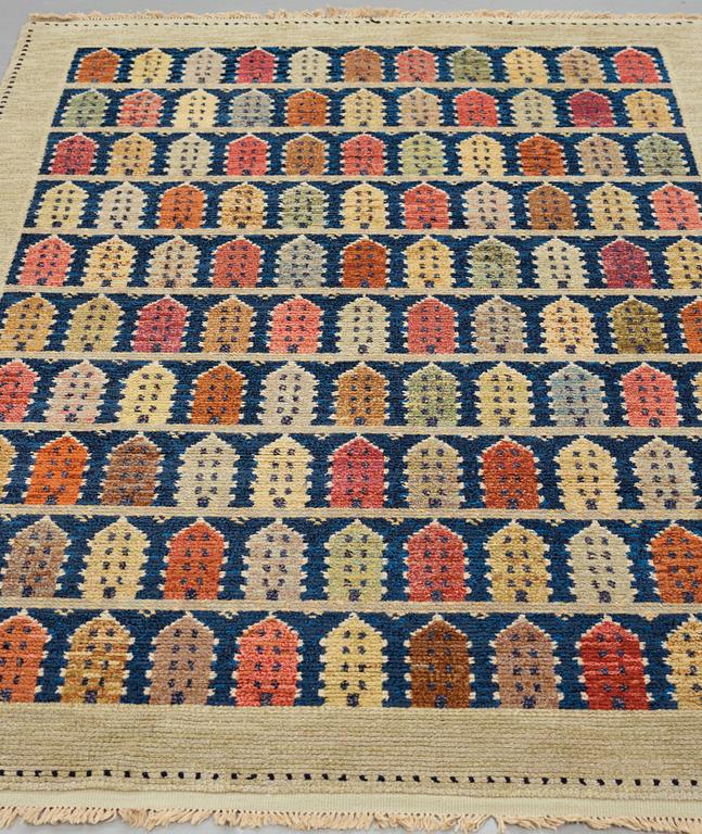 Matto, knotted pile, ca 238 x 157,5-160,5 cm, Sweden the 1940's-50's, unsigned.