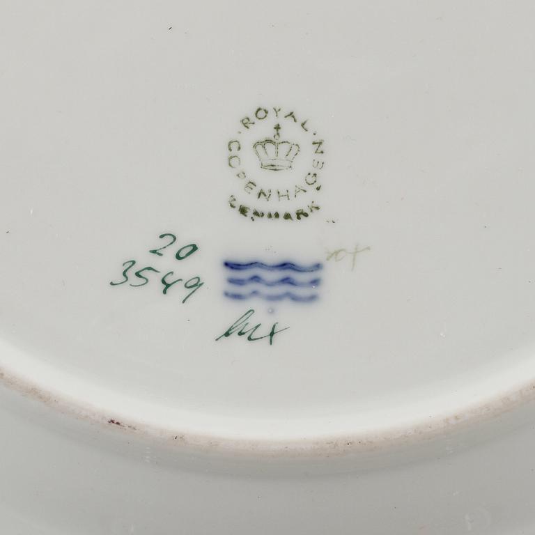 TALLRIK, porslin, "Flora Danica", Royal Copenhagen, 1900-talets andra hälft.