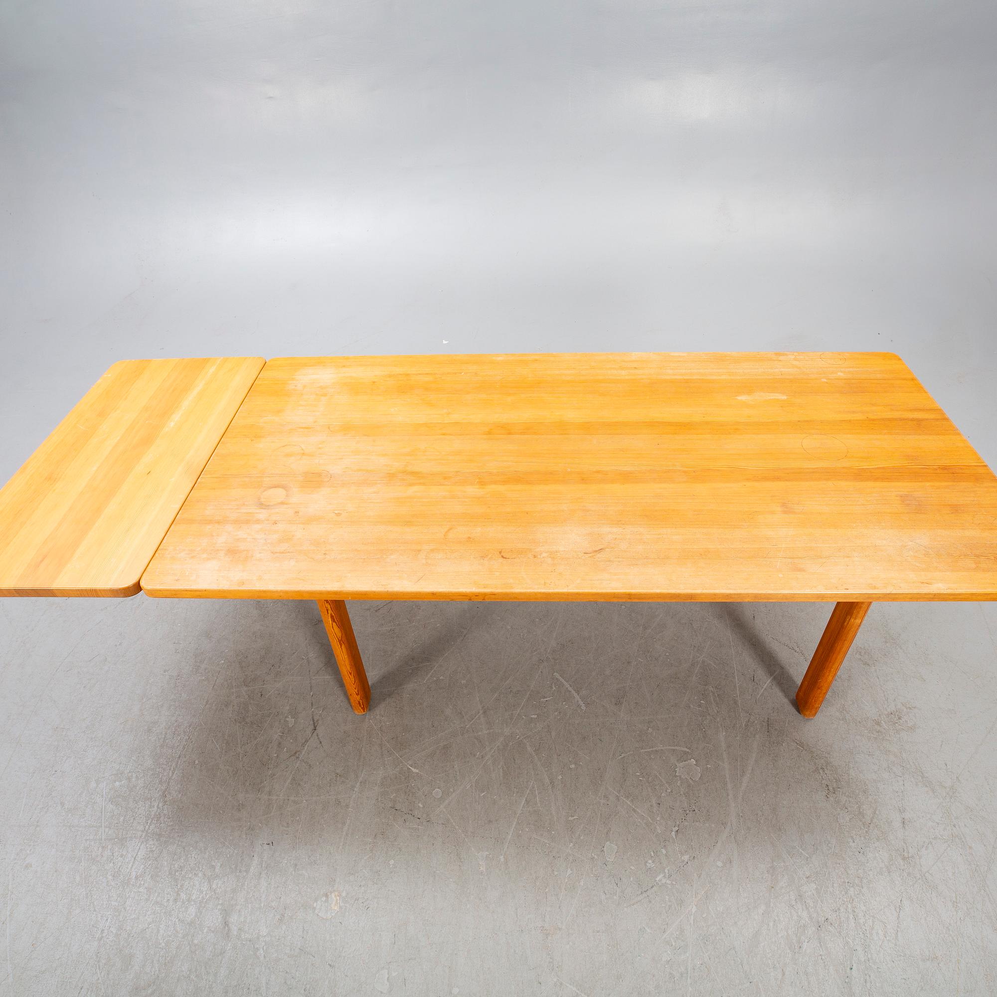 A pinewood "Asserbo" table by Børge Mogensen for Karl Andersson and Söner, second half of the 20th century.