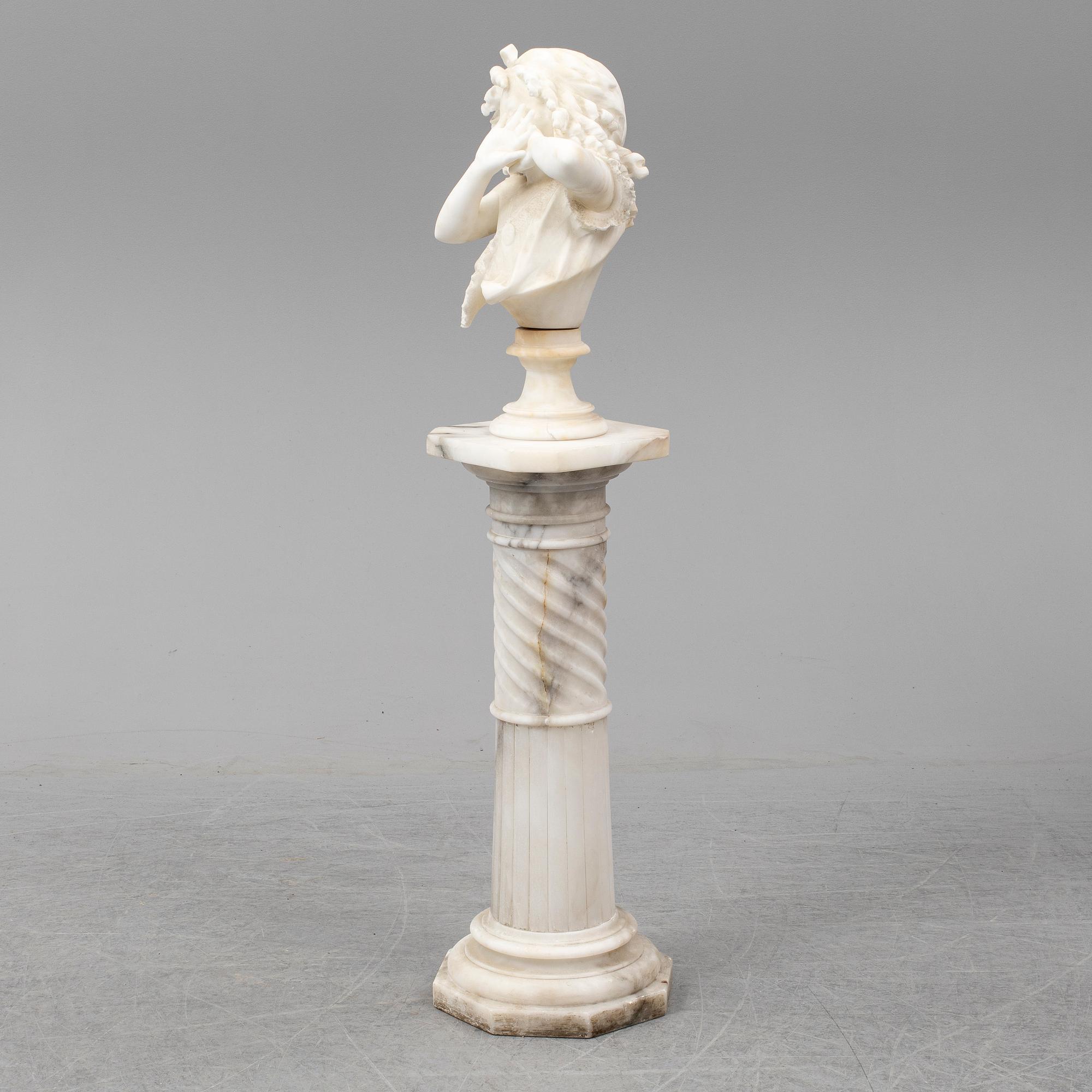 UNKNOWN ARTIST 19TH/20TH CENTURY, sculpture and pedestal. Unsigned. Marble and alabaster.