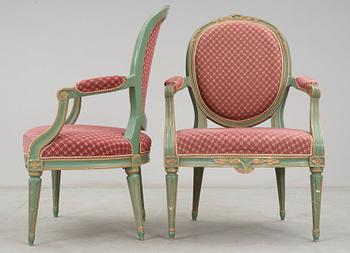 KARMSTOLAR, ett par. Gustavianska stockholmsarbeten, 1700-talets slut.