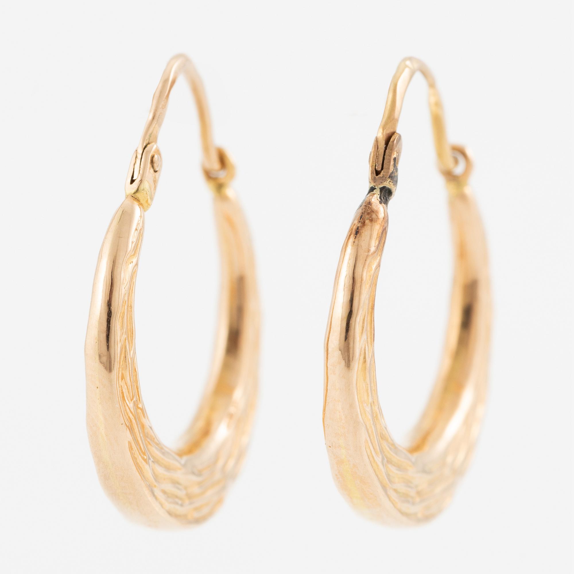 Earrings, a pair, hoops, 18K gold.