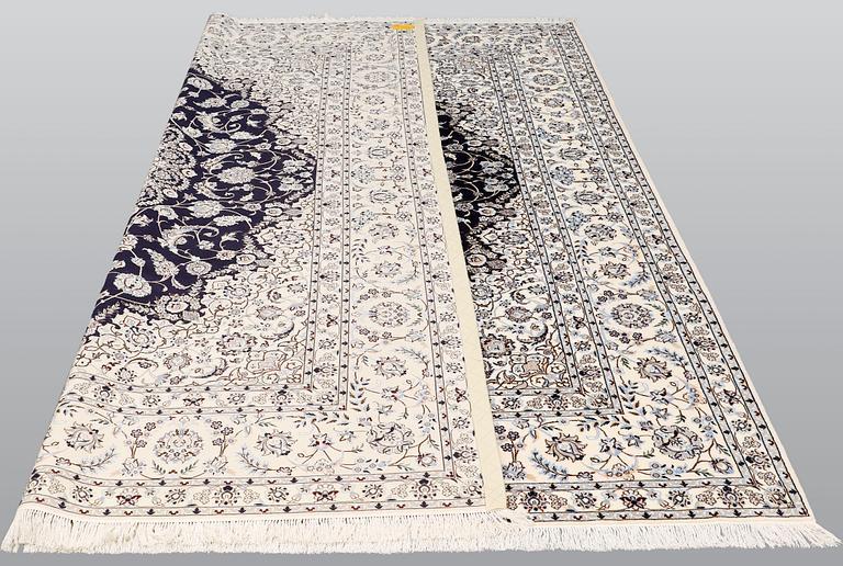 Matto, Nain part silk so called 6LAA, ca 314 x 259 cm.