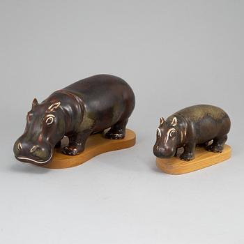 GUNNAR NYLUND, two stoneware sculptures of hippos, Rörstrand.