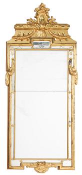 475. A Gustavian mirror by N. Meunier.
