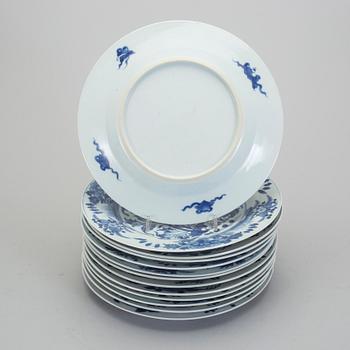 TALLRIKAR, 13 st, porslin, Kina, Qingdynastin, Kangxi (1662-1722).