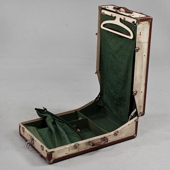 RESEKOFFERT, 1900-talets första hälft.