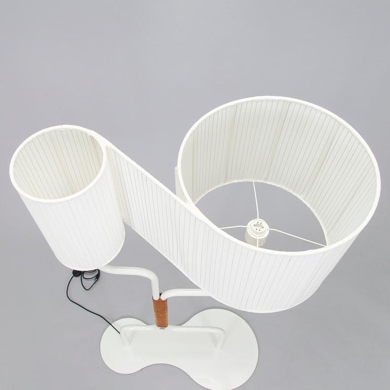 Anna Kraitz, lattiavalaisin "Anna's Golvlampa" Bsweden, Ruotsi.