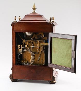 BIBLIOTEKSPENDYL, England, omkring år 1900.