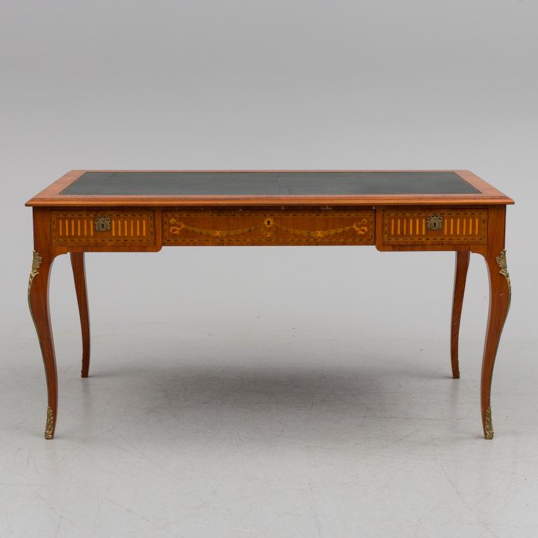A rococo style writing desk, first half 20th century.