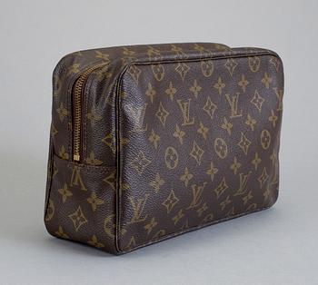 NECESSÄR, "Trousse Toilette 28 ", Louis Vuitton.