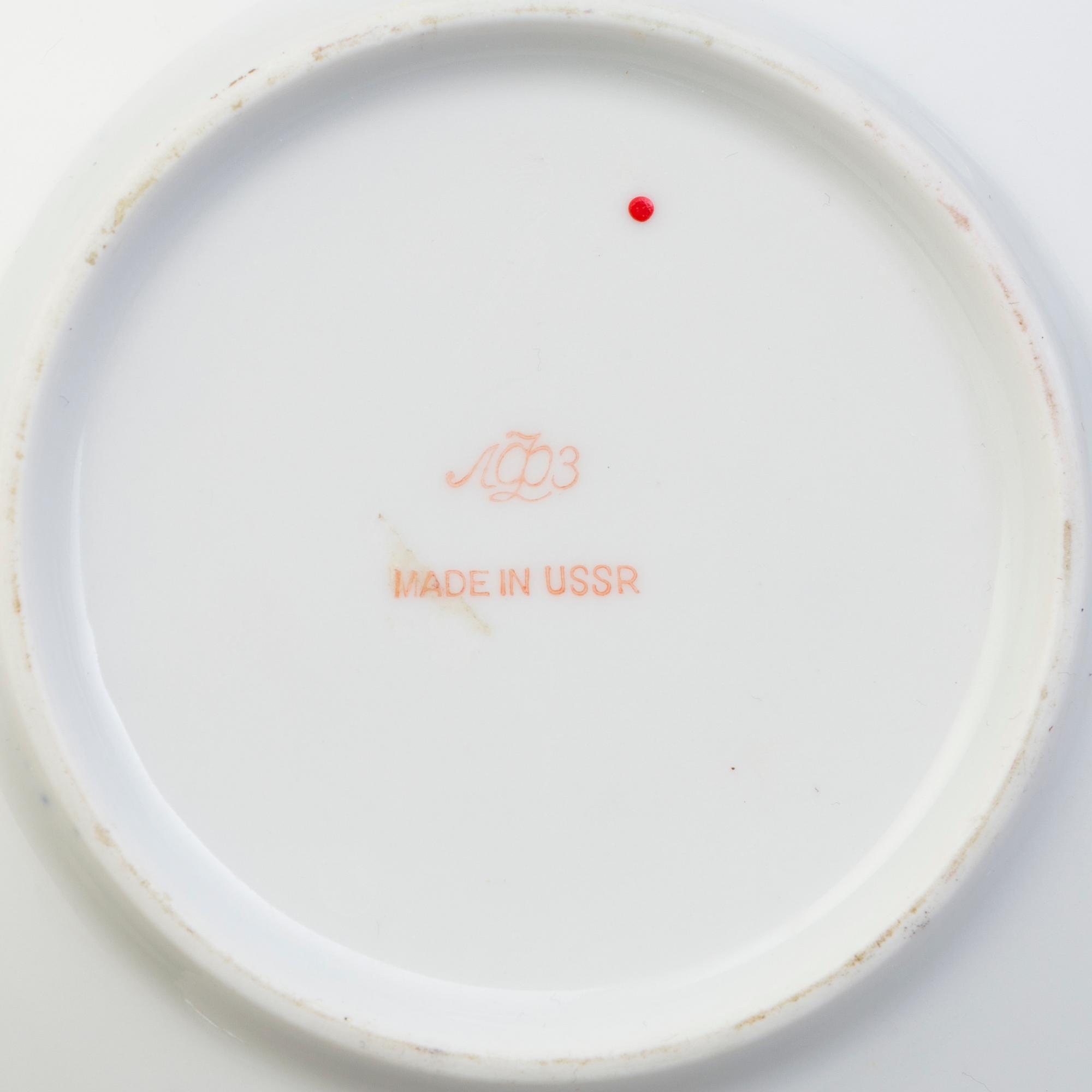 KAFFE- och TESERVISDELAR, 44 st, porslin, Lomonosov, Ryssland 1900-tal, Sovjetiska stämplar.