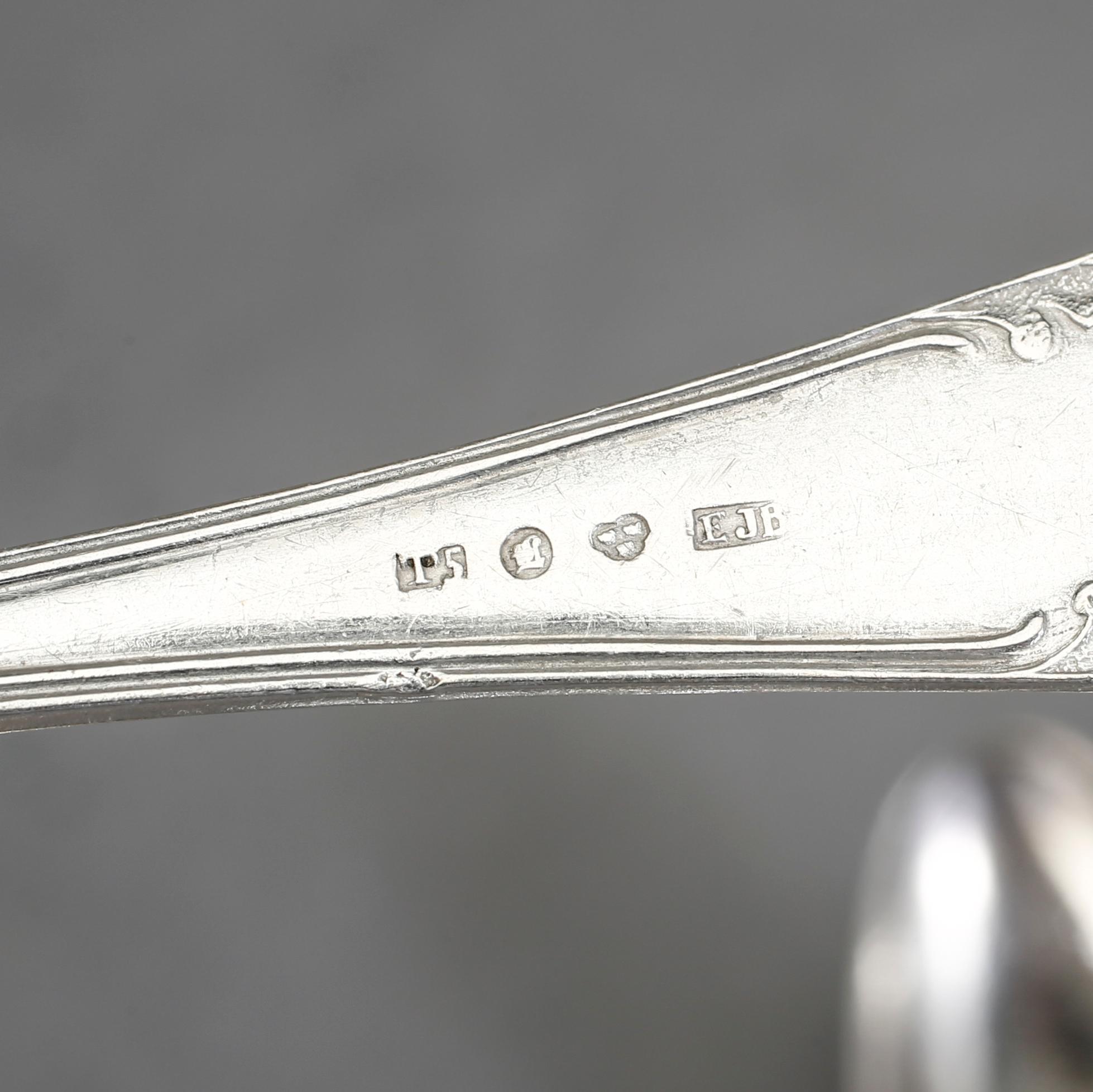 PARTI SILVER, 16 st, bland annat Lorenz Georg Weis (1791-1829), Norrköping. Mestadels 1800-tal. Vikt ca 344 g.