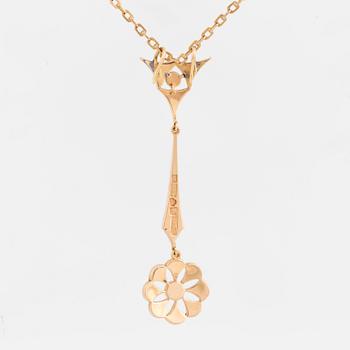 PENDANT, 18K gold with pearls, chain with extra security chain.