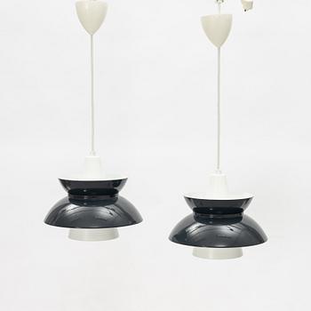 Taklampor, ett par, "Doo-Wop", Louis Poulsen, Danmark.