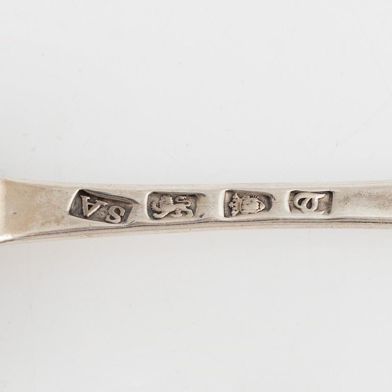 Skedar, 24 st, silver, bl a Jonas Berg, Stockholm 1777.