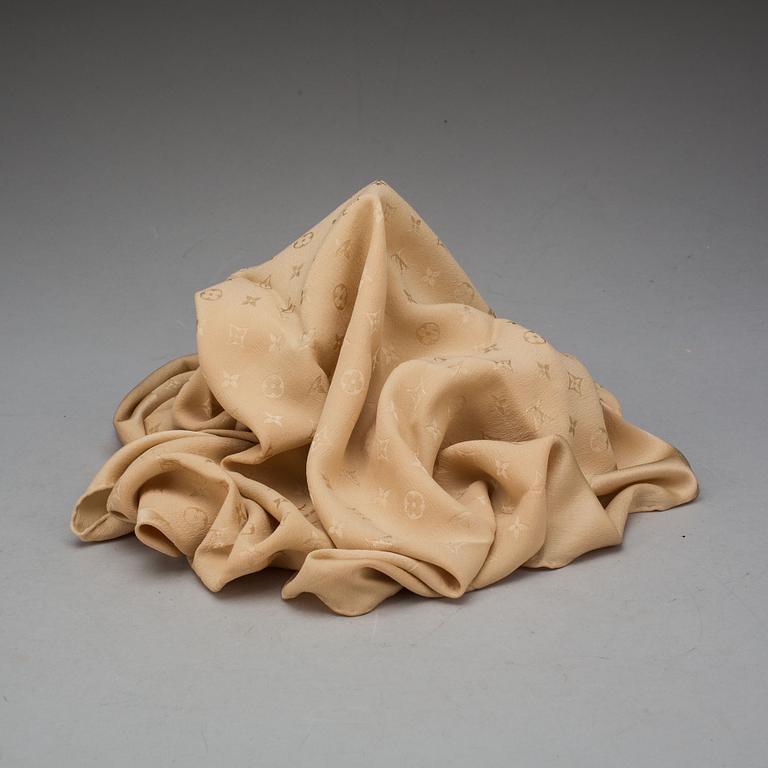 SCARF, 100% silke. Louis Vuitton, Paris.