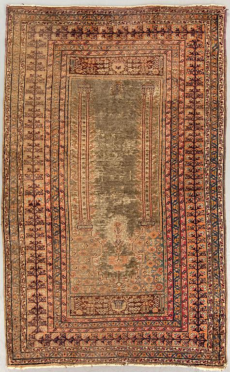 A semiantique silk Kayseri carpet ca 134 x 86 cm.