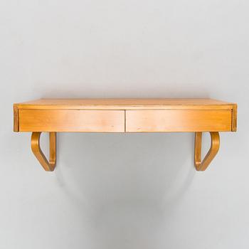 Alvar Aalto, konsol / hylla modell 114 för O.Y. Huonekalu- ja Rakennustyötehdas A.B. 1900-talets mitt.