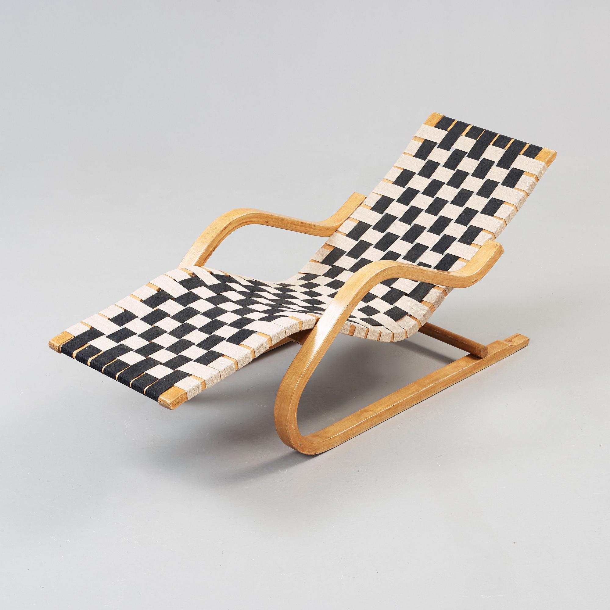 An Alvar Aalto 'model 39' lounge chair, made on license in Hedemora, Sweden 1945-55.
