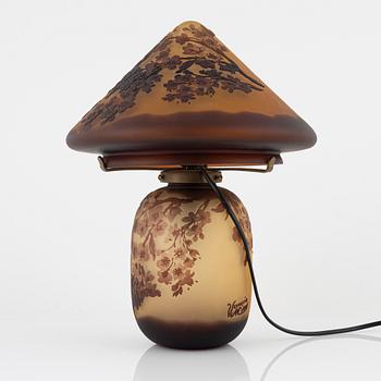 An Art Nouveau-style table lamp by Verrerie Michel, mid-20th century.