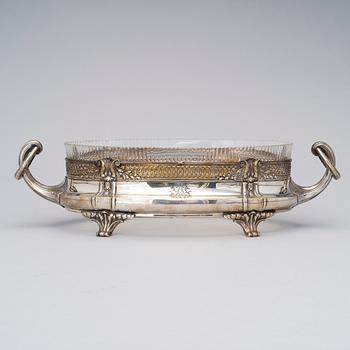A SILVER AND GLASS JARDINIERE, French control marks, early 20th century, weight 560 g.