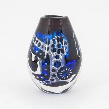 Edvin Öhrström, an 'ariel' glass vase, Orrefors, Sweden 1958 or 1972?.
