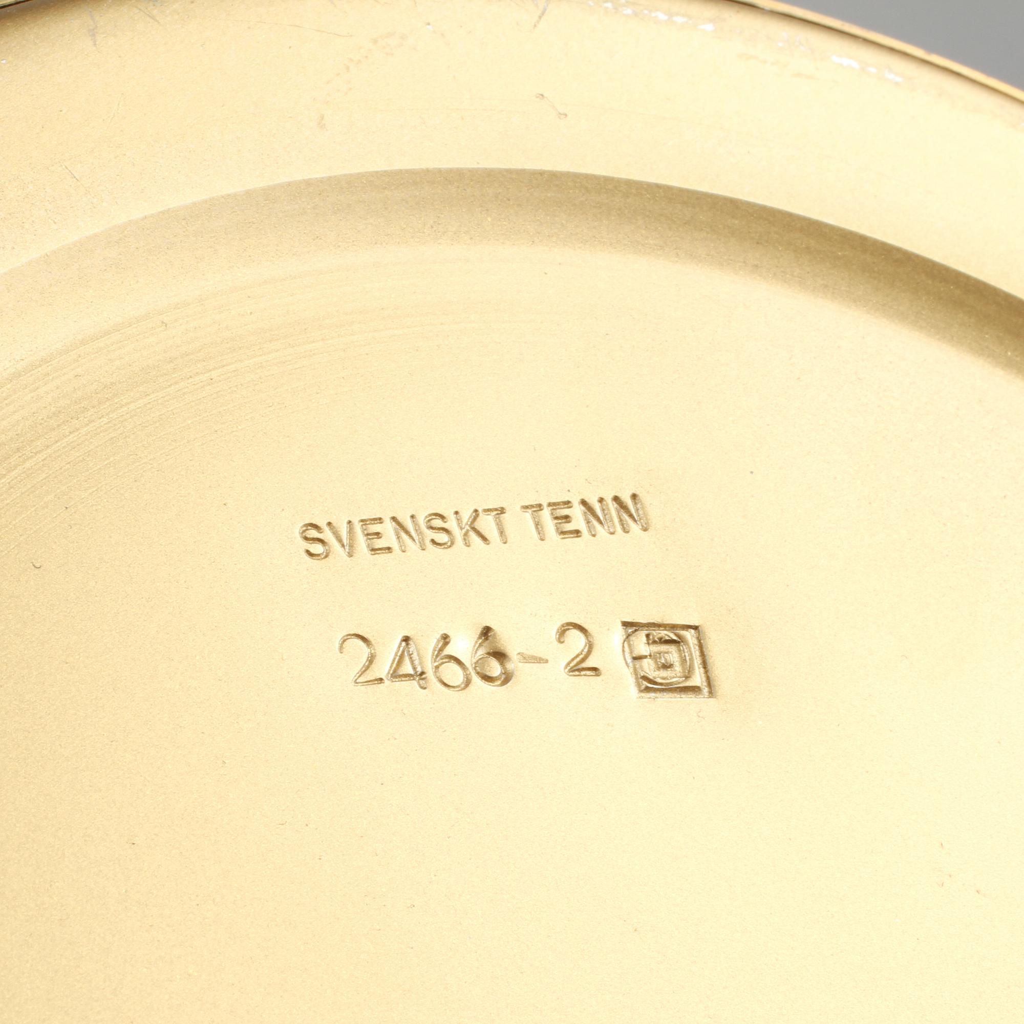 BORDSLAMPOR, ett par, modellnummer 2466-2, Josef Frank, Firma Svenskt Tenn.