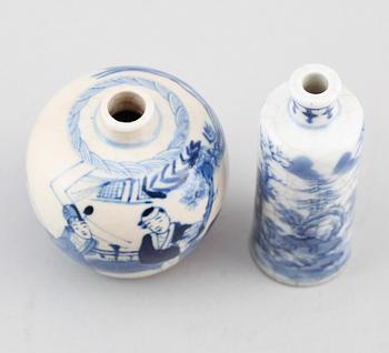 VAS OCH SNUSFLASKA, porslin, Kina, 1800-/1900-tal.