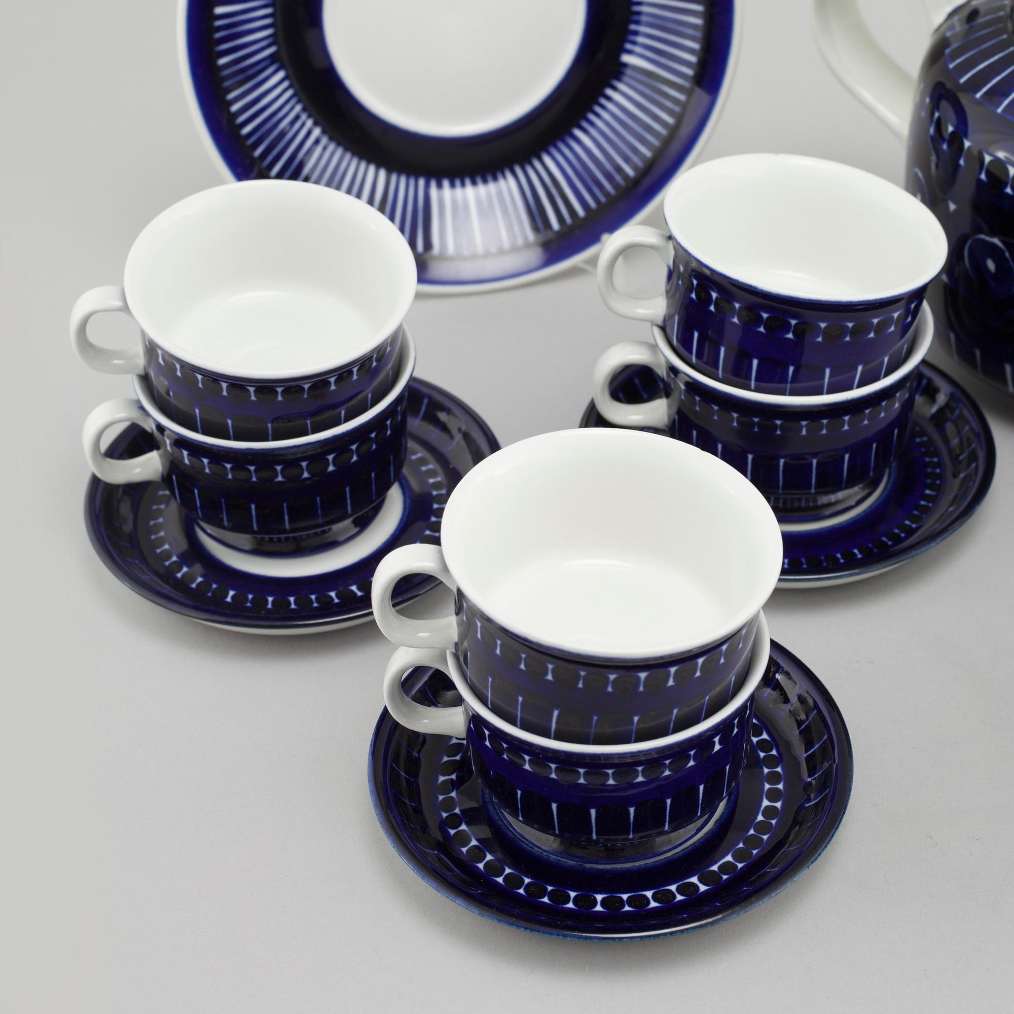 ULLA PROCOPÉ, 12+1 delar porslin, "Valencia", Arabia, Finland. 1900-talets andra hälft.