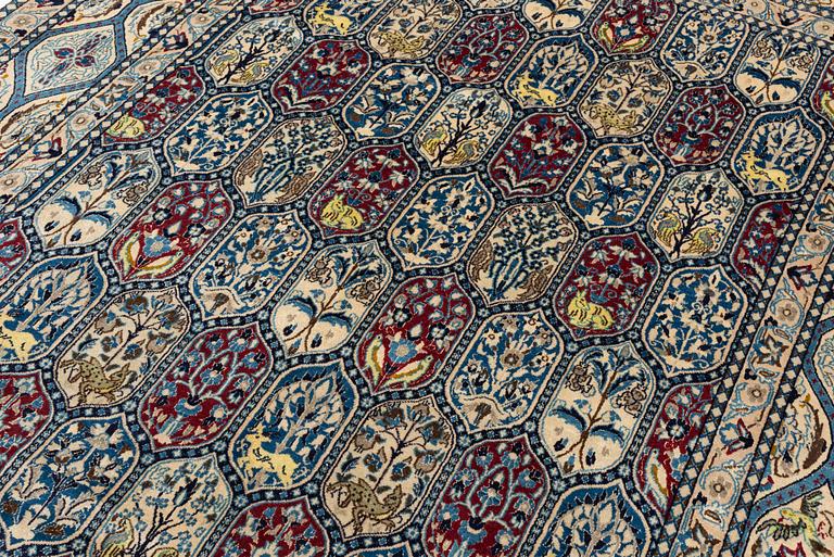 Carpet, Nain, approx. 288 x 195 cm.