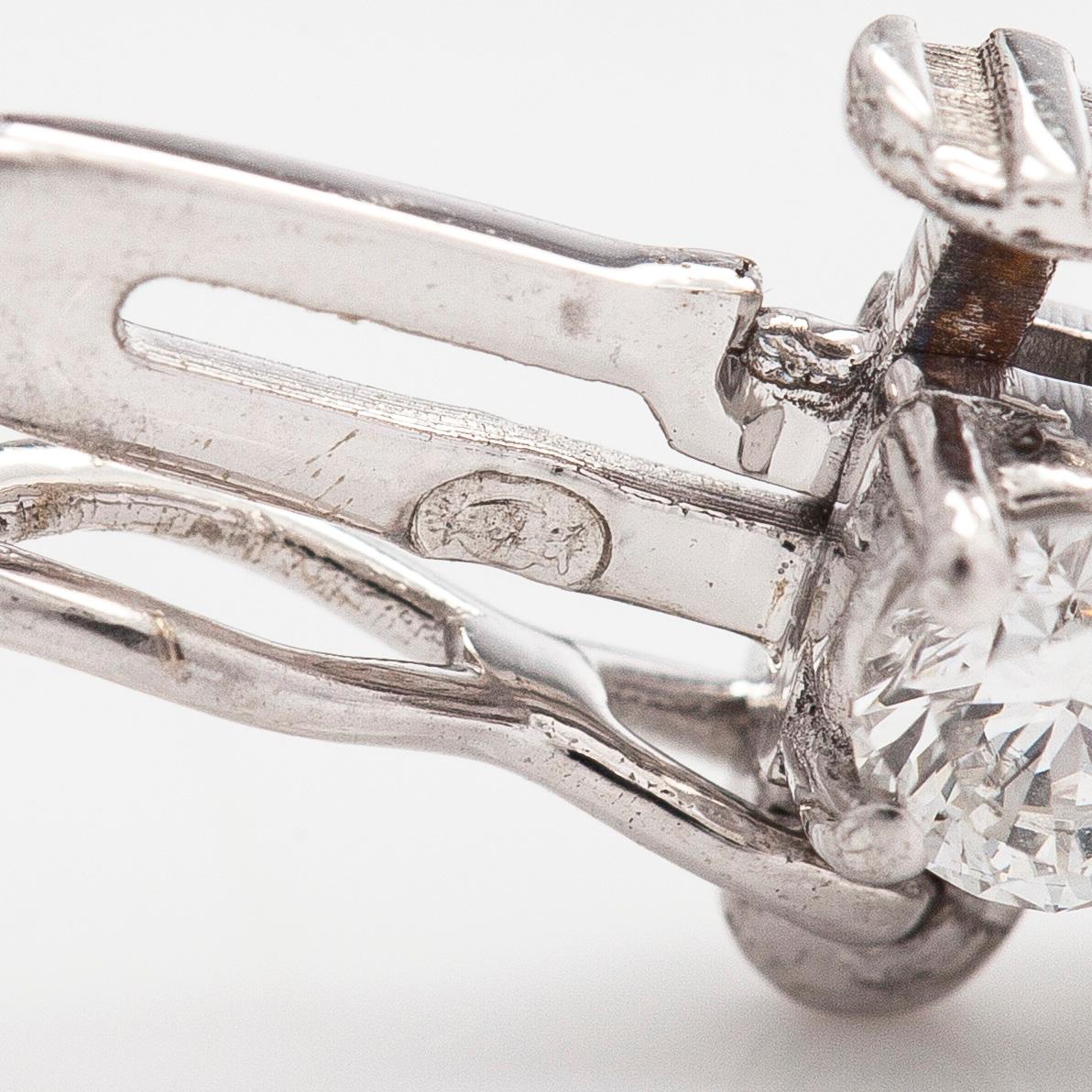 Tennis bracelet, brilliant cut diamonds, 18K white gold.