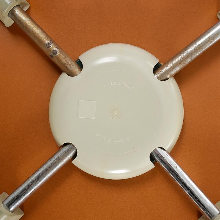 STOLAR, 3 st, "Sjuan", Arne Jacobsen, Fritz Hansen.