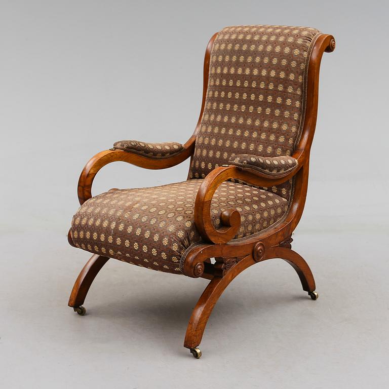 FÅTÖLJ, senempire, 1800-talets mitt.