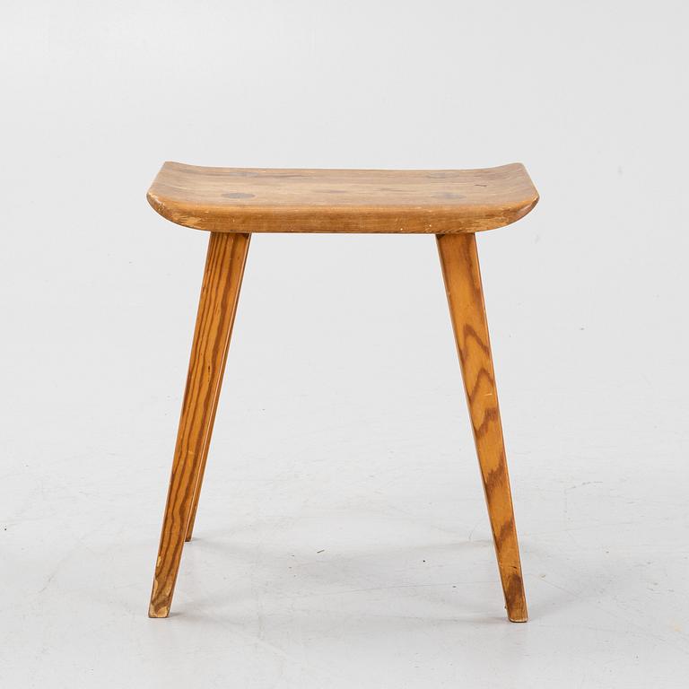 Carl Malmsten, a Visingsö' pine stool, AB Karl Andersson & Söner, second half of the 20th century.
