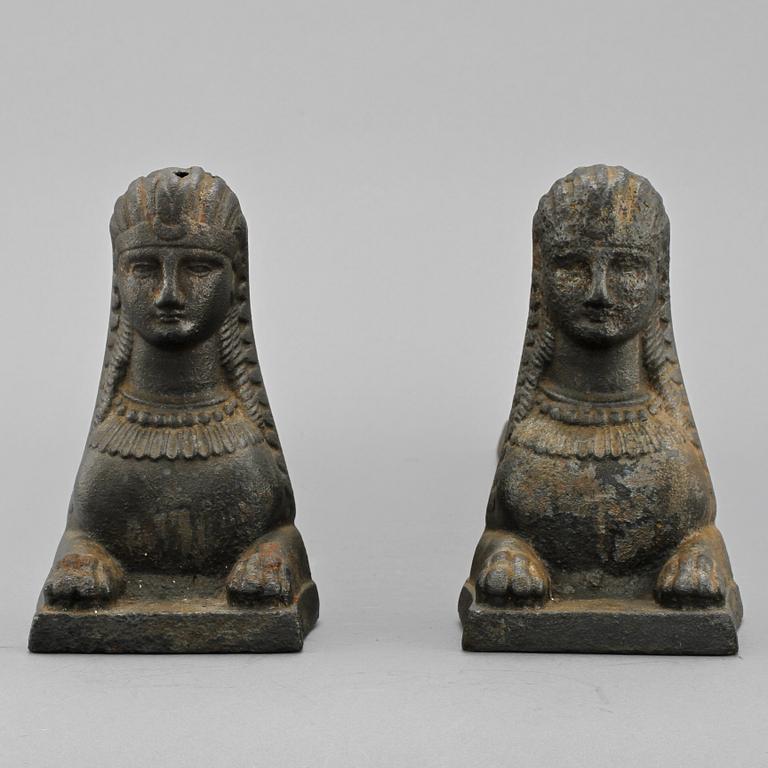 ELDHUNDAR, ett par, gjutjärn, 1900/2000-tal.