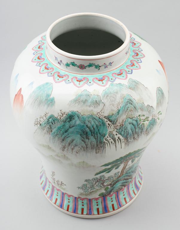 LOCKURNA, porslin, Kina, 1900-/2000-tal.