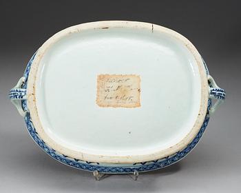 GALLERSKÅL, kompaniporslin. Qing dynastin, Qianlong (1736-95).