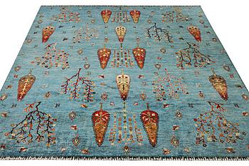 A Ziglar Ariana carpet, c. 304 x 255 cm.