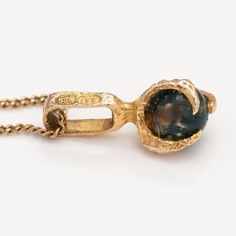 Björn Weckström, A 14K gold necklace "Moss gold" with a moss agate. Lapponia 1983.