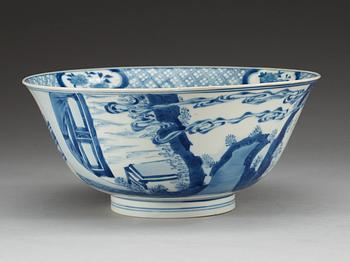 A blue and white bowl with Chenghua six character mark. Qing dynasty, Kangxi (1662-1722).