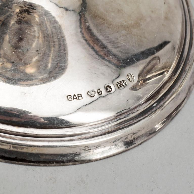 PARTI SILVER, 4 delar, bla guldsmeds aktiebolaget, Stockholm, 1900-tal. Silvervikt: ca 218 gram.
